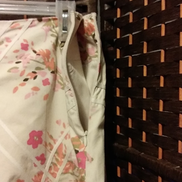 Venezia Skirt with flowers - Picture 4 of 7